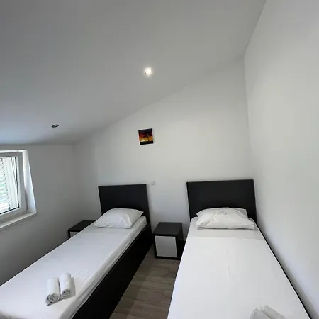 Apartment Marco *